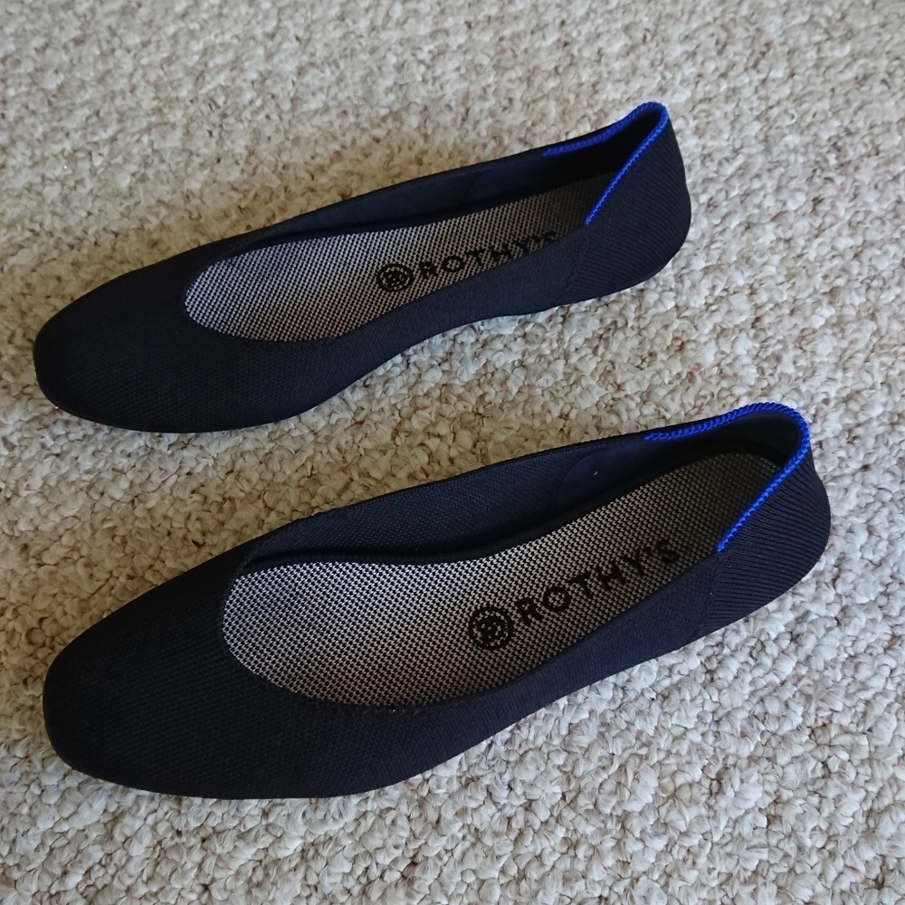 Rothy's the round toe Black Flats size 9